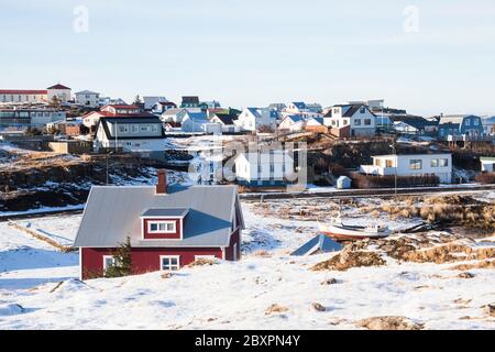 Kleine Stadt Stykkisholmur Winter View, die eine Stadt im westlichen Teil von Island, im nördlichen Teil der Snaefellsnes Halbinsel Stockfoto