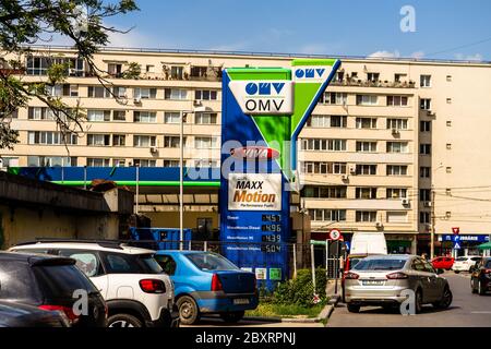 OMV, Maxx Motion, Performance Fuels. Ansicht der OMV-Tankstelle in Bukarest, Rumänien, 2020 Stockfoto