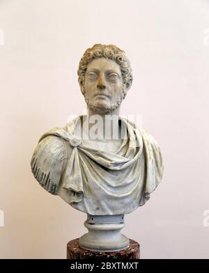 Commodus, römischer Kaiser (177-192 n. Chr.). Nerva Antonine Dynastie. Kopf aus dem 16. Jahrhundert in einer alten Büste. Museum Neapel, Italien. Stockfoto