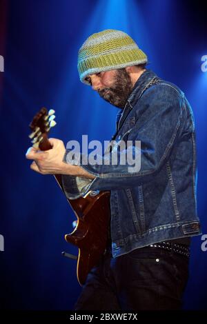 Daniel Lanois & Black Dub treten beim Pori Jazz Festival auf, Finnland 14. Juli 2011 Stockfoto