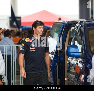 SEPANG, MALAYSIA - APRIL 10: Mark Webber (Team Red Bull Racing) bei der Autogrammstunde auf Formel 1 GP, April 10 2011, Sepang, Stockfoto