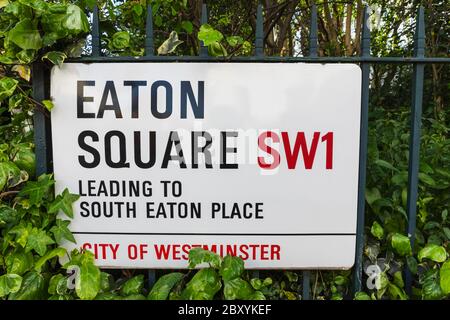 England, London, Westminster, Kensington und Chelsea, Belgravia, Eaton Square, Straßenschild Stockfoto