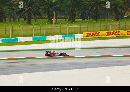 SEPANG, MALAYSIA - 8. APRIL: Sebastian Vettel (Red Bull Racing Team) am ersten Training auf Formel 1 GP, 8. April 2011, Sepang, Mal Stockfoto