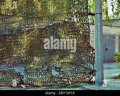 Tarnung Mesh versteckt russischen militärischen Objekten Stockfoto