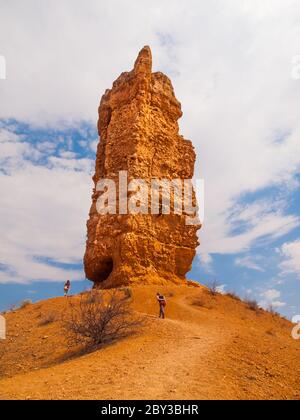 Der Vingerklip oder Rock Finger ist ein geologisches Überbleibsel der Ugab Terrace, Damaraland, Namibia Stockfoto