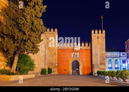 Tore für Real Alcazar Gärten in Sevilla Spanien Stockfoto