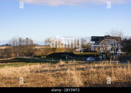 Kleine Stadt in den österreichischen Bergen Nussbach, Österreich Stockfoto