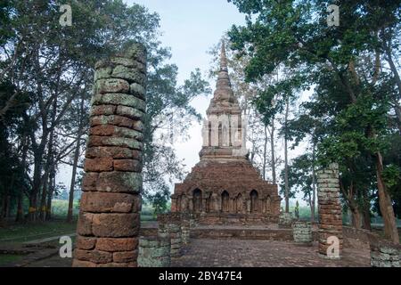 Der Wat Pa Sak in der Stadt Chiang Saen im Norden der Stadt Chiang Rai in Nordthailand. Thailand, Chiang Sean, November 2019 Stockfoto