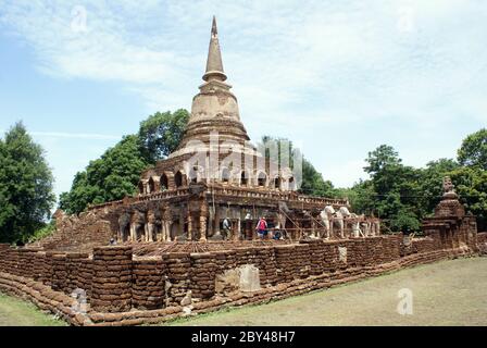 Stupa in wat Chang Lom in Si Satchanalai Stockfoto