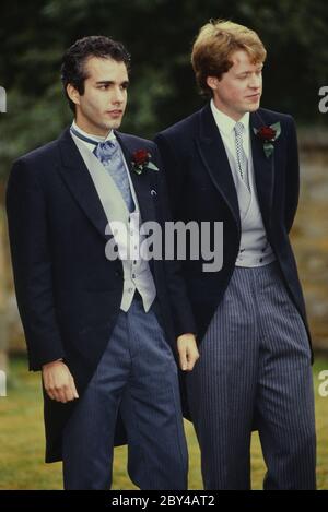 Darius 'Darry' Guppy bester Mann an Viscount Althorp, Prinzessin Dianas Bruder am Tag der Hochzeit Althorps mit Victoria Lockwood, in der St. Mary the Virgin Church, Great Brington, England. September 1989 Stockfoto