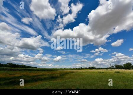 Malerische ländliche Landschaften, das Dorf Korolevka Ukraine. Stockfoto