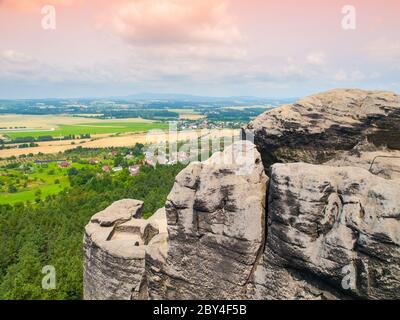 Blick von der Spitze der Sandsteinfelsen Formation, Draske svetnicky, Böhmisches Paradies, Tschechische Republik Stockfoto