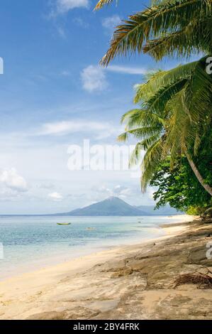 tropischer Strand, Banda-Inseln, Indonesien Stockfoto