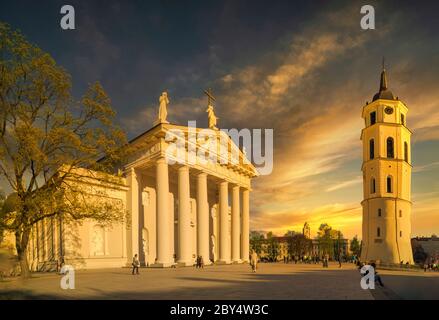 Dom Basilika St. Stanislaus und St. Ladislaus von Vilnius, Litauen Stockfoto