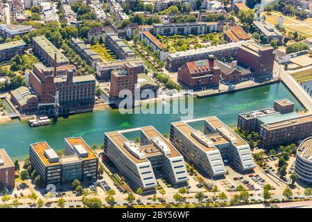 Innenhafen Duisburg, mit Restaurants und Museum Küppersmühle, 22.07.2019, Luftbild, Deutschland, Nordrhein-Westfalen, Ruhrgebiet, Duisburg Stockfoto