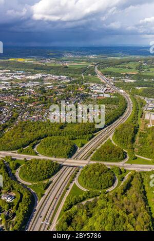 Autobahnkreuz Hagen der A46 und A45, 17.05.2019, Luftaufnahme, Deutschland, Nordrhein-Westfalen, Ruhrgebiet, Hagen Stockfoto