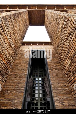 Trauersaal des Bochumer Hauptfriedhofs, nationalsozialistische Architektur, Deutschland, Nordrhein-Westfalen, Ruhrgebiet, Bochum Stockfoto