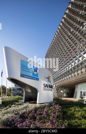 Adelaide South Australia 18. November 2019 : Beschilderung im SAHMRI Gebäude, einer medizinischen Forschungseinrichtung in Adelaide, South Australia Stockfoto