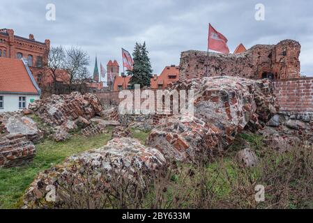 Ruinen der Burg der Deutschen Ritter aus dem 13. Jahrhundert in der Altstadt von Torun, Woiwodschaft Kujawien Pommern in Polen Stockfoto