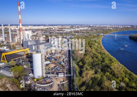 Luftaufnahme der Elektrocieplownia Zeran, Kohlekraftwerk in Warschau, Polen Stockfoto