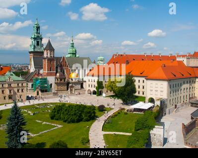 Wawel-Kathedrale oder die Königliche Erzkathedrale Basilika der Heiligen Stanislaus und Wenzel auf dem Wawel-Hügel, Krakau, Polen Stockfoto