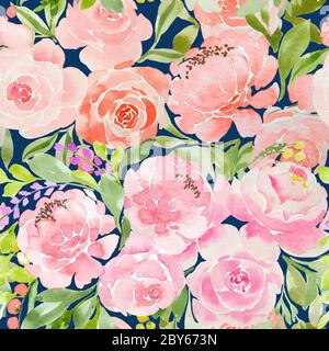 Nahtloses Muster aus rosa Aquarellpeonies und handgezeichneten Rosen. Unvorsichtige magentafarbene Blüten. Hintergrund für Karten, Stoff, Design. Dunkler Hintergrund Stockfoto