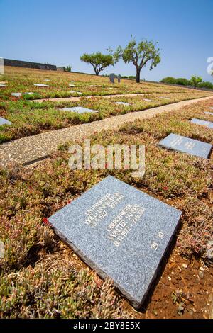 Friedhof des Zweiten Weltkriegs deutsche Fallschirmjäger, die in der Schlacht von Kreta, Maleme, Kreta, Griechenland getötet Stockfoto