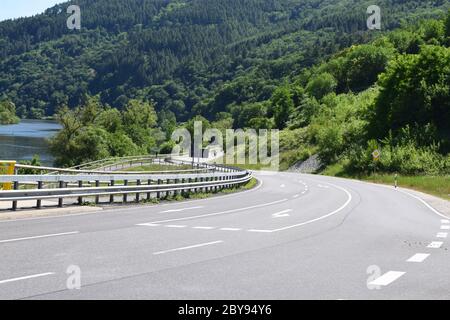 Brücke über die Mosel bei Koppelberg Stockfoto