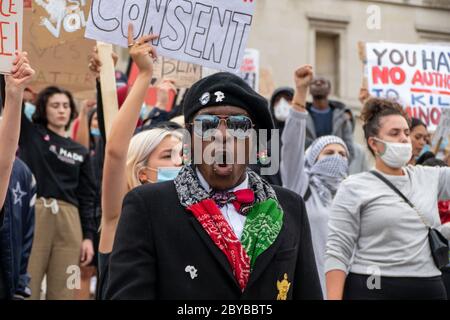 London, 3. Juni 2020. Etwa 15000 Menschen hat sich bei Black Lives Matter nach dem Mord an George Floyd in Minneapolis durch Polizeibeamten Stockfoto