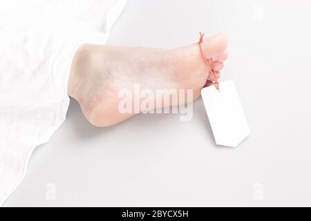 Leiche mit Toe-tag Stockfoto