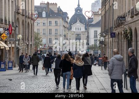 Rennes, Frankreich - Dezember 28 2019: Schöner Wintertag in der Altstadt von Rennes, Normandie Stockfoto