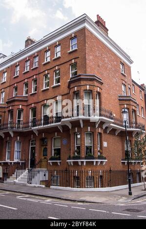 Der amerikanische Autor Mark Twain, Samuel Langhorne Clemens (1835 - 1910) lebte in diesem viktorianischen Haus 1896 - 7. Chelsea, London. Stockfoto