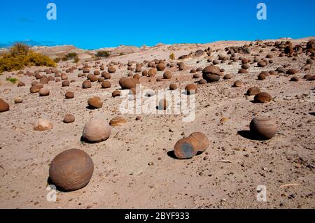 Stein Kugeln - Ischigualasto Provincial Park - Argentinien Stockfoto