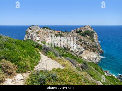 Küstenlandschaft rund um Kastro bei Skiathos, einer der griechischen Sporaden Inseln Stockfoto