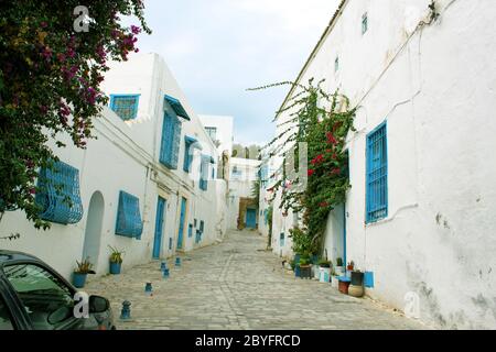 Eine Straße in der Stadt von Sidi Bou Said in Tunesien Stockfoto