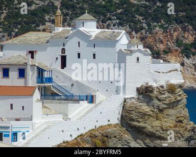 Skopelos mit Panagitsa von Pyrgos bei der Inselgruppe der Sporaden in Griechenland Stockfoto