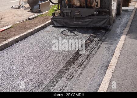 Straßenbelag mit frischem Asphalt Konstruktion. Stockfoto