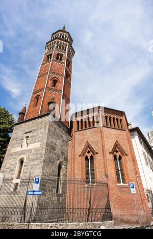 Glockenturm der Kirche von Saint Gottardo in Corte in Mailand, Italien. Stockfoto