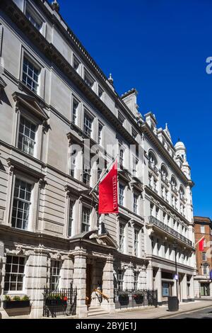 England, London, Westminster, St. James's, King Street, Christie's Auction House Stockfoto