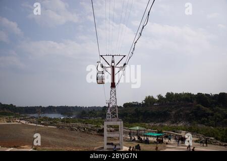 Jabalpur, Madhya Pradesh/Indien : 29. Januar 2020 - Seilbahn, Dhuandhar Wasserfall Jabalpur Stockfoto