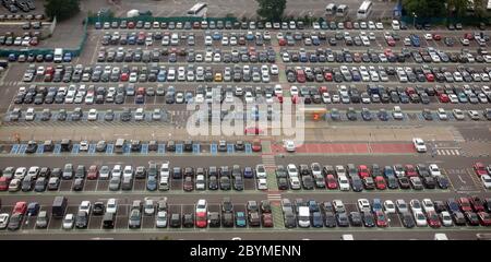 17.06.2019, London, , Vereinigtes Königreich - Parkplatz. 00S190617D111CAROEX.JPG [MODEL RELEASE: NEIN, PROPERTY RELEASE: NO (c) caro images / Sorge, http://w Stockfoto