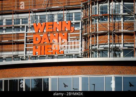 20.04.2020, Bochum, Nordrhein-Westfalen, Deutschland - MARK 517, Umbau des ehemaligen Opel-Werks Bochum, wird das Opel-Verwaltungsgebäude Stockfoto