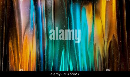 Bunte abstrakte Welle Hintergrund mit Wassertropfen. Niemand um. 3d-Rendern Stockfoto