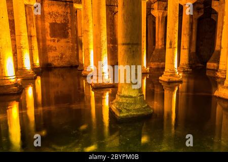 Unterirdische Zisterne (Yerebatan Sarnici) in Istanbul, Türkei Stockfoto