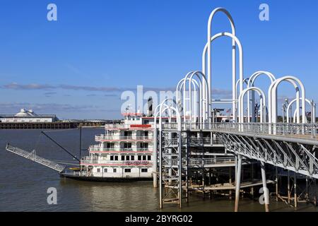 Raddampfer, Mississippi Fluß Damm Dock, Baton Rouge, Louisiana, USA Stockfoto