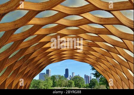 CHICAGO, IL -31 MAI 2020 - Blick auf den Education Pavilion im Lincoln Park Zoo in Lincoln Park, Chicago, Illinois, USA. Stockfoto