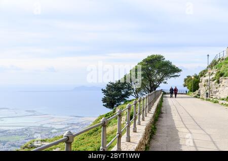 Ansichten von Erica, Sizilien, Italien, im Winter (Dezember) Stockfoto