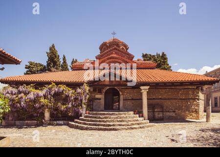 Außenansicht der Kirche der Heiligen Maria Perybleptos, Stadt Ohrid, Republik Nordmakedonien (FYROM) Stockfoto