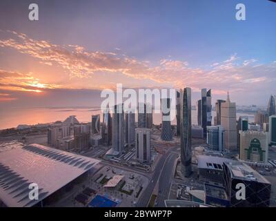 Schöne Stadtansicht Luftaufnahme der westlichen Bucht Doha City Stockfoto