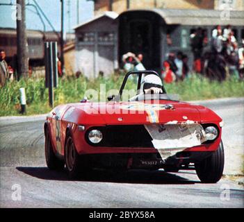 Provinz Palermo (Sizilien, Italien), 'Piccolo Madonie'-Rennstrecke, 4. Mai 1969. Der italienische Rennfahrer Claudio Maglioli am #232 Lancia F&M Special von Squadra Lancia HF beim Targa Florio 1969 Stockfoto